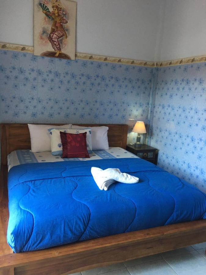 Wahyu Homestay 1 Lembongan Exterior foto